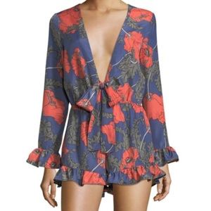 Tularosa Bishop floral romper. Size Sm.